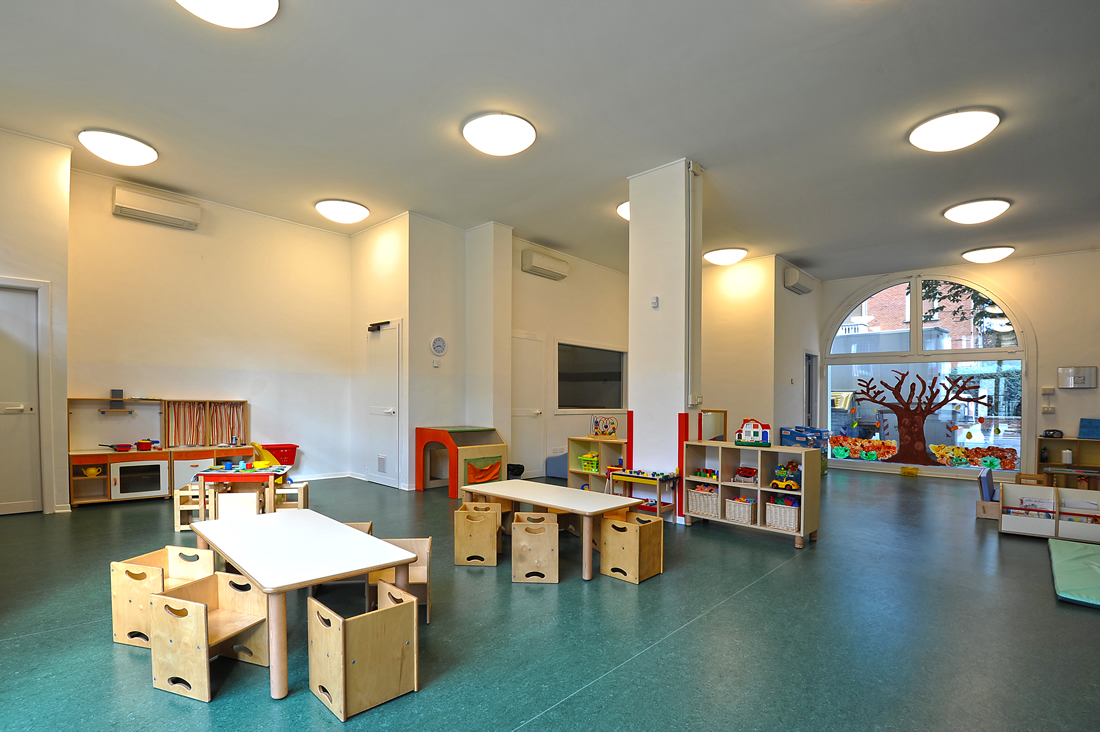 Un'immagine che ritrae design d'interni, pavimentazione, soffitto, pavimento e camera.