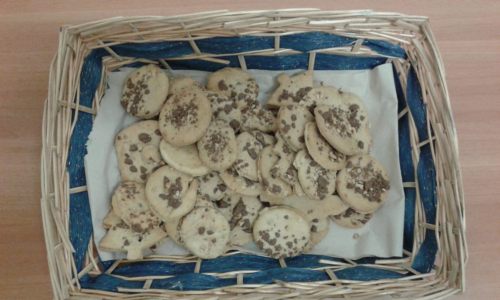 Un'immagine che ritrae cibo, ingrediente, cibo da mangiare con le dita, dessert e biscotti e cracker.