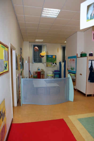 Un'immagine che ritrae design d'interni, pavimentazione, soffitto, pavimento e illuminazione.
