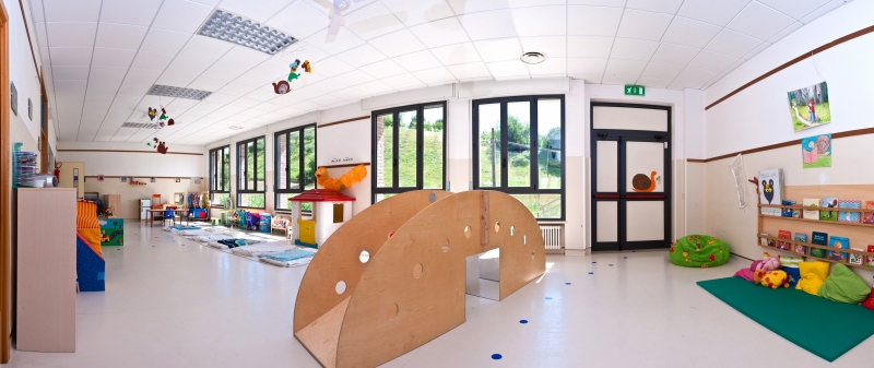 Un'immagine che ritrae pavimentazione, pavimento, design d'interni, soffitto e camera.