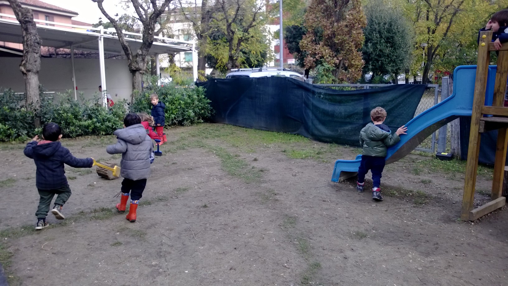 Un'immagine che ritrae ricreazione, spazio pubblico, comunità, tempo libero e insediamento umano.